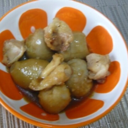 こんばんは～～～今日はこちらを作ってみました。里芋と鶏肉の相性も良いですね。いつも美味しいレシピありがとうございます。(*^_^*)
